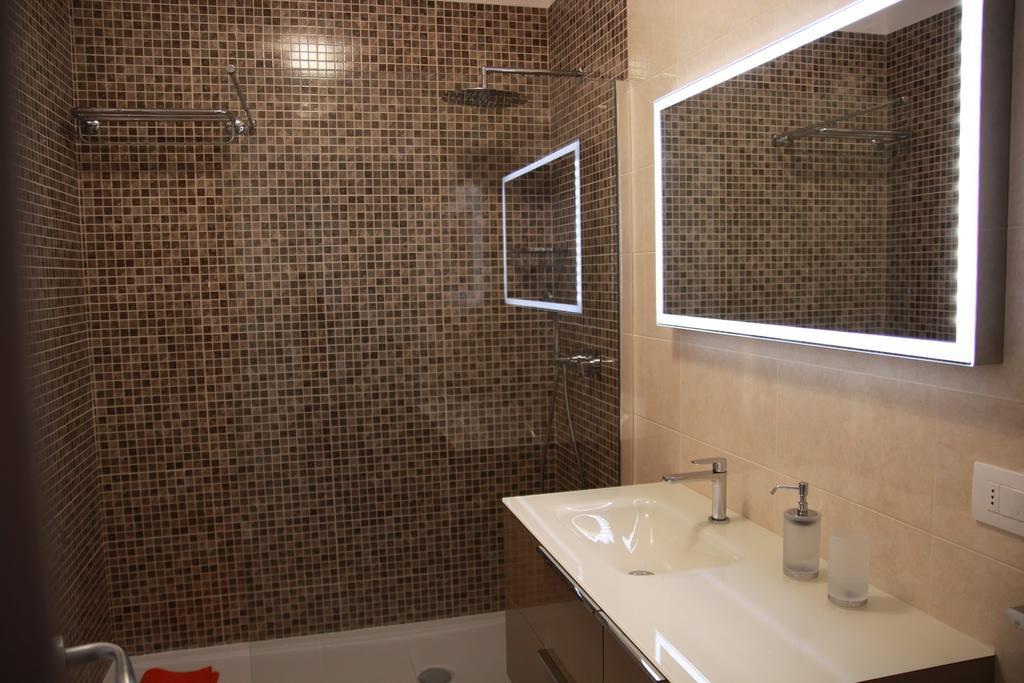 Suite Rosso & Nero Lecce Exterior photo