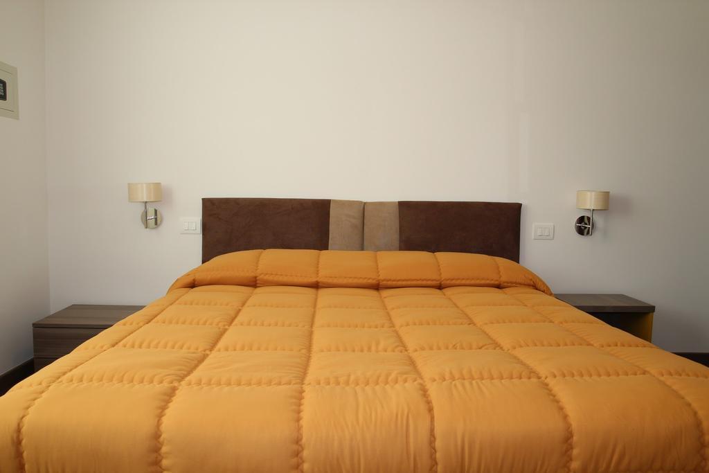 Suite Rosso & Nero Lecce Exterior photo